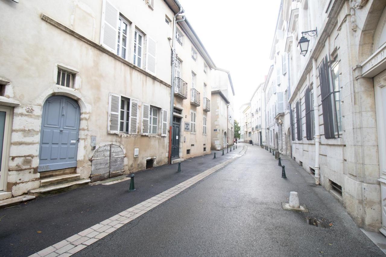 L'Authentique Bressan Apartment Bourg-en-Bresse Exterior photo